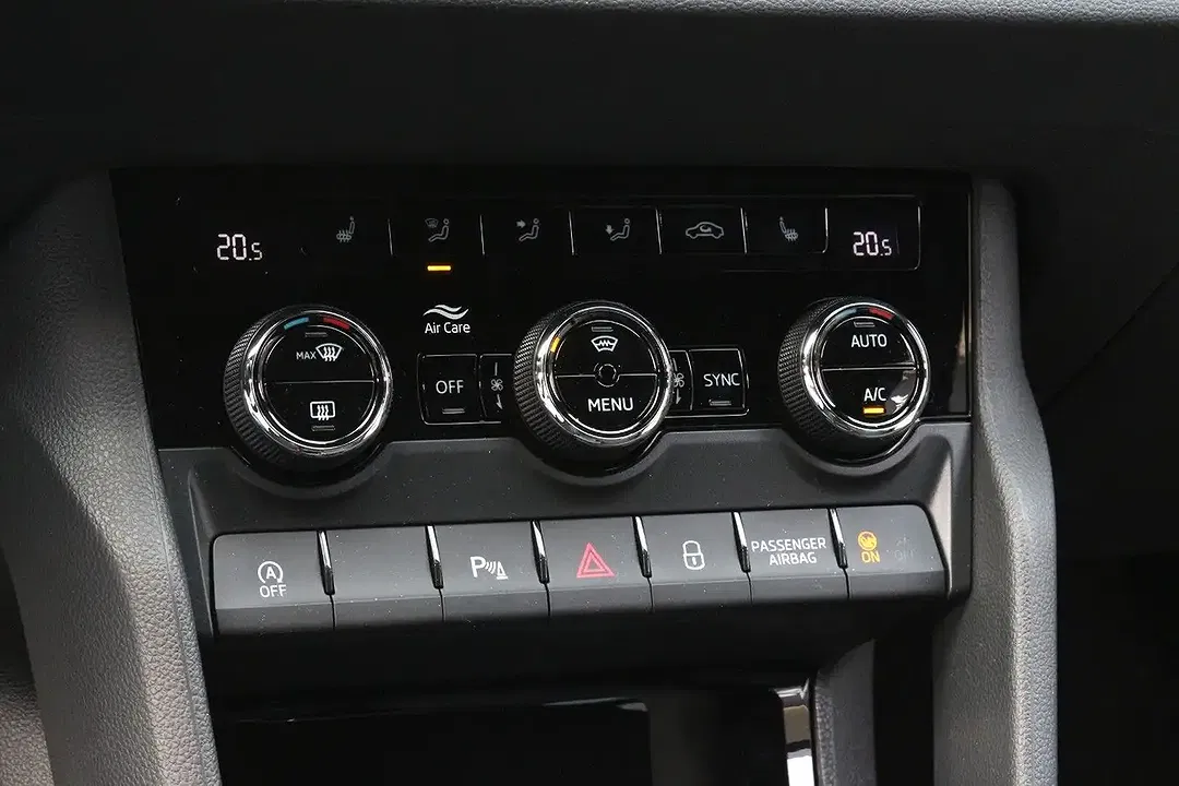 Skoda Karoq - Thumbnail 9