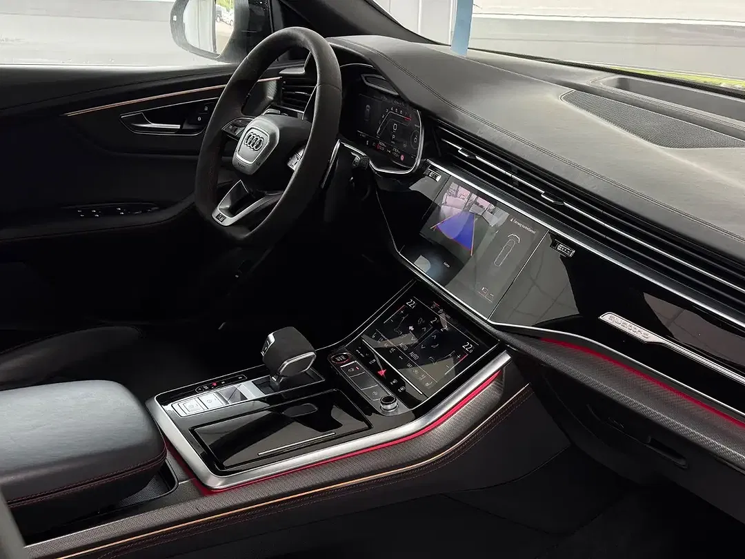 Audi RS Q8 - Thumbnail 7