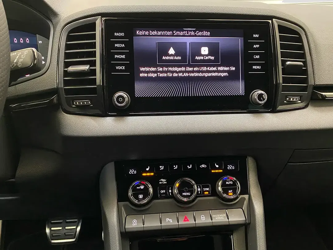 Skoda Karoq - Thumbnail 6