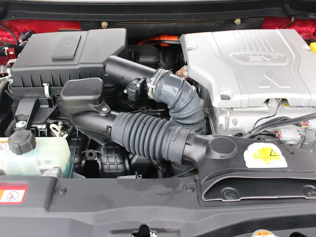 Mitsubishi Outlander - Thumbnail 6
