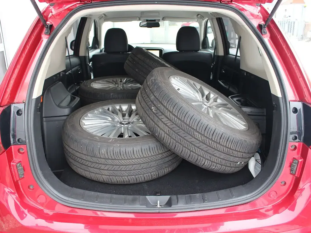 Mitsubishi Outlander - Thumbnail 7