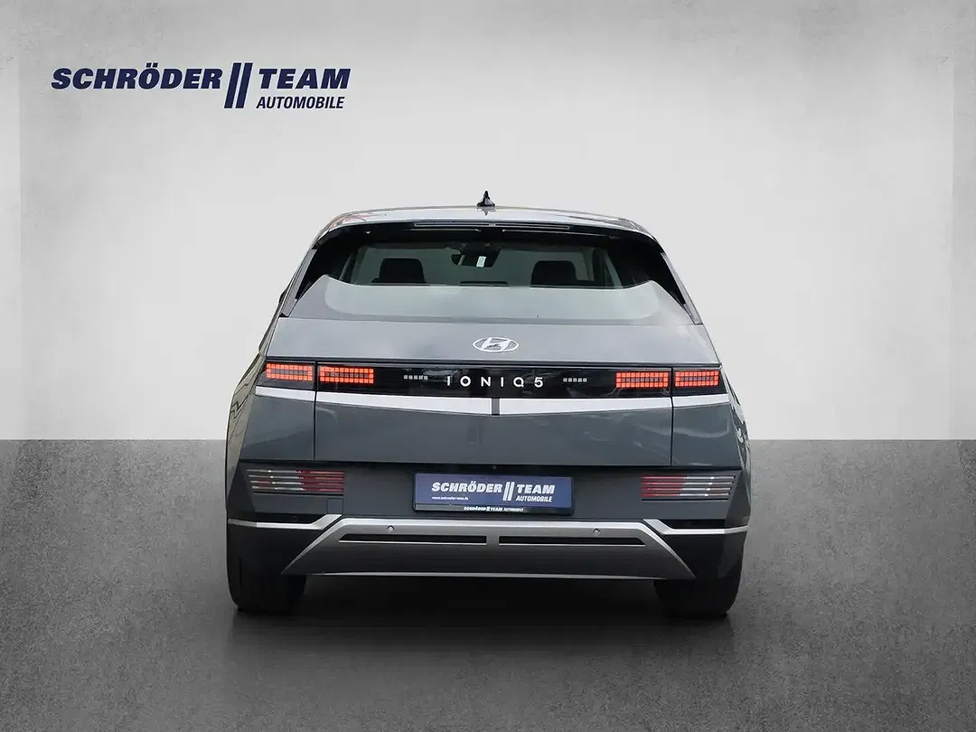 Hyundai IONIQ 5 - Thumbnail 4