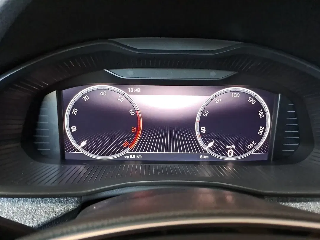 Skoda Scala - Thumbnail 8