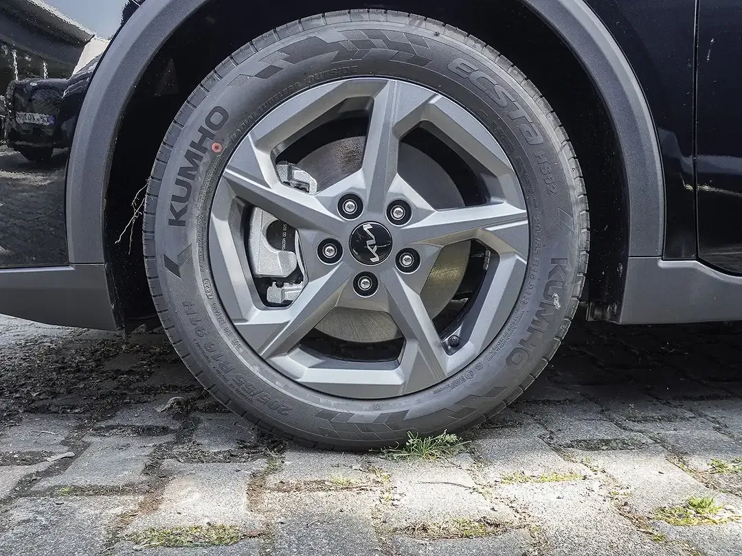 Kia K4 - Thumbnail 3