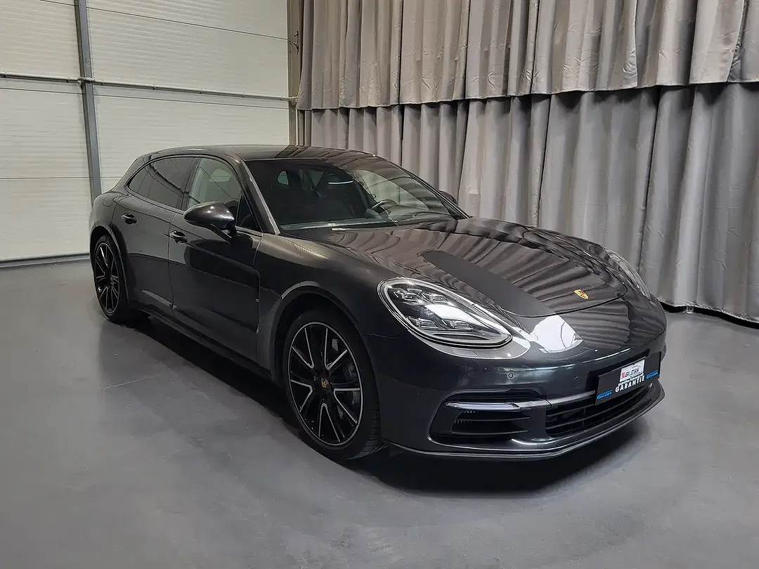 Porsche Panamera - Thumbnail 3