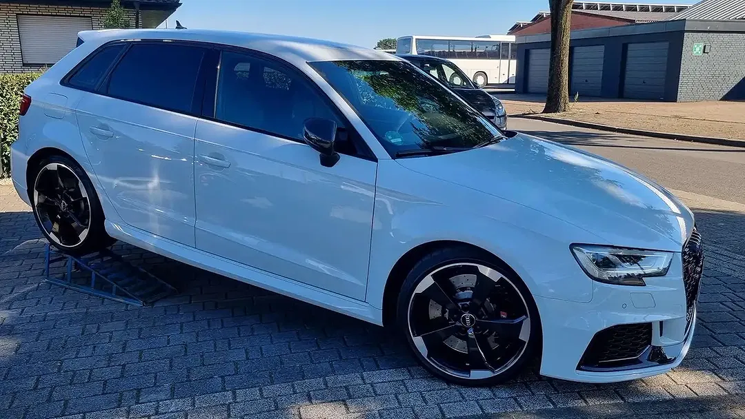 Audi RS3 - Thumbnail 10