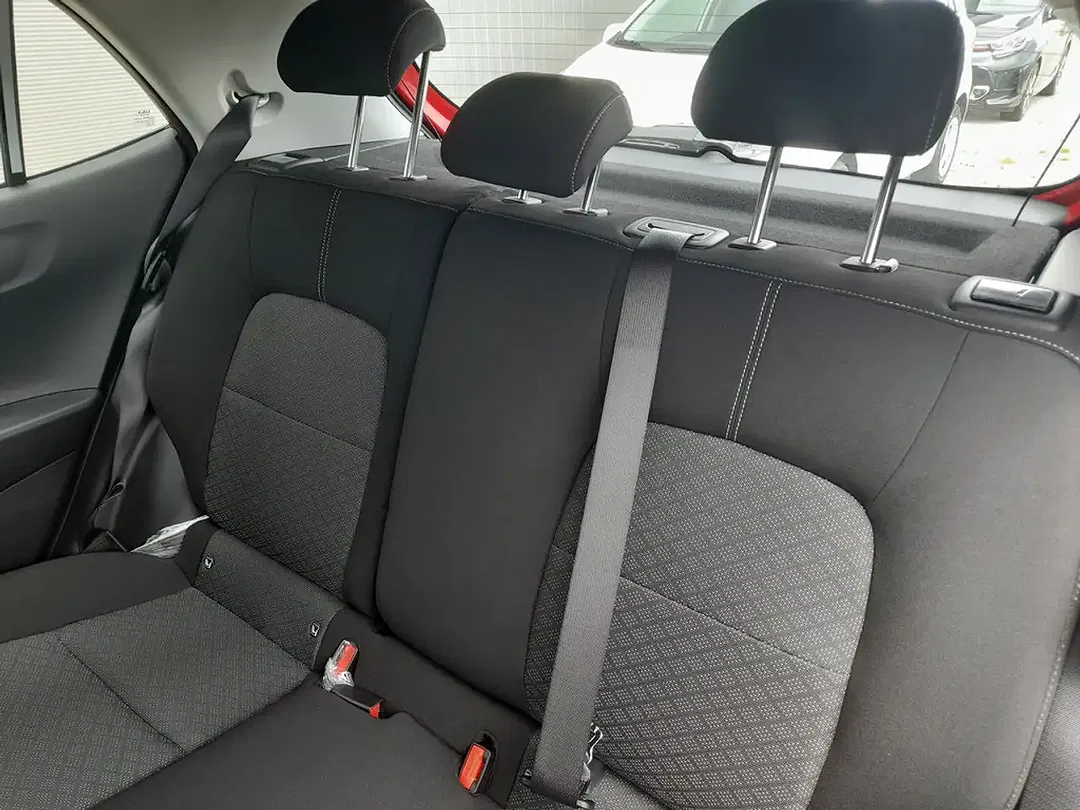 Kia Picanto - Thumbnail 8
