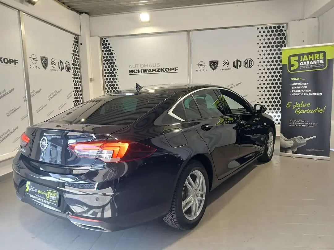 Opel Insignia - Thumbnail 4