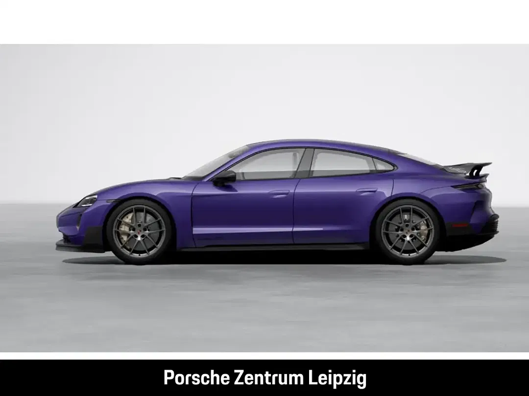 Porsche Taycan - Thumbnail 2