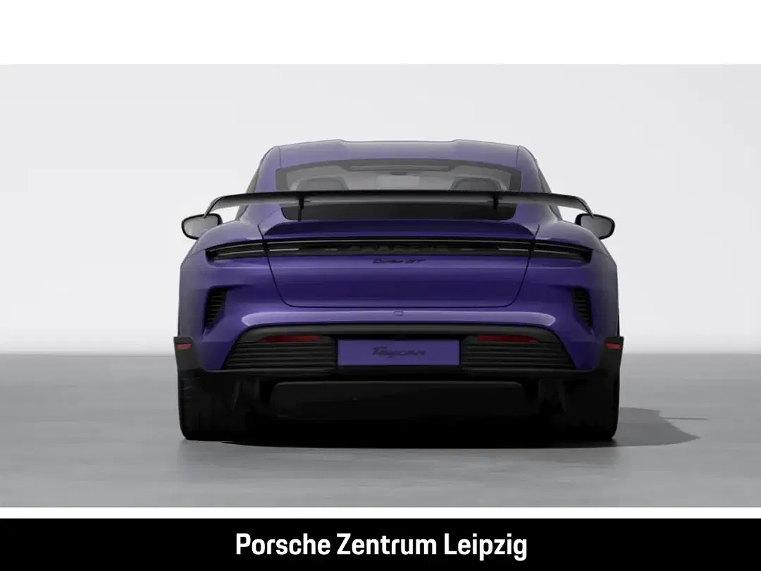 Porsche Taycan - Thumbnail 6