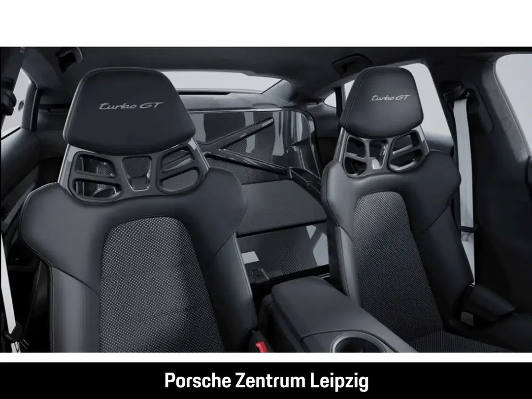 Porsche Taycan - Thumbnail 9