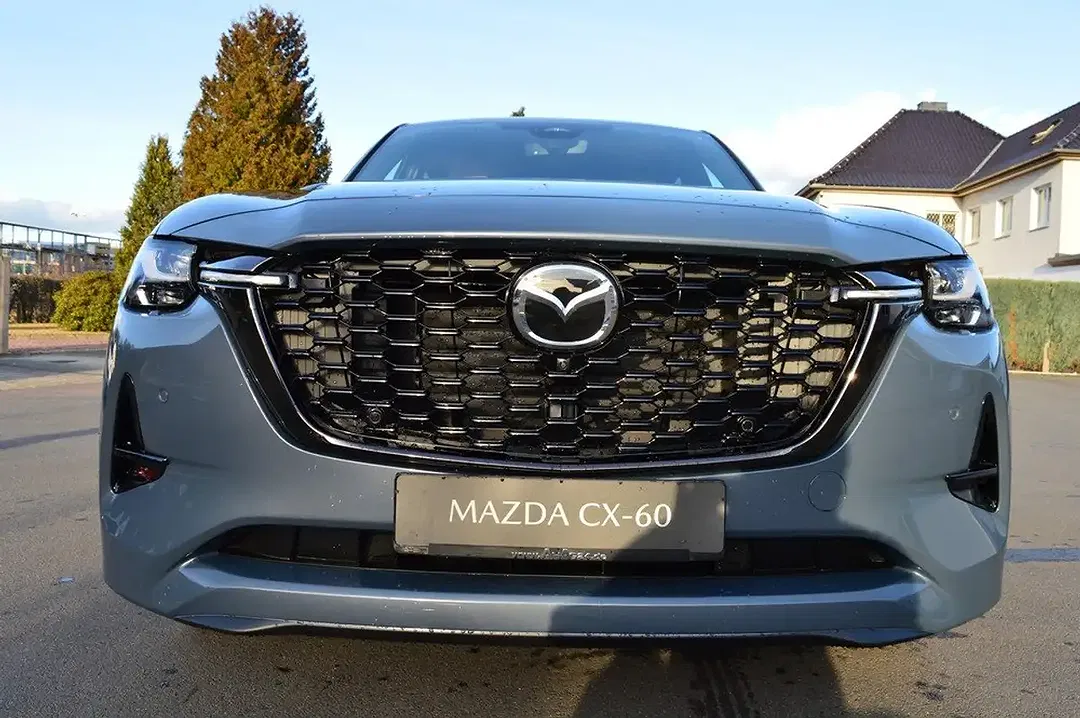 Mazda CX-60 - Thumbnail 3