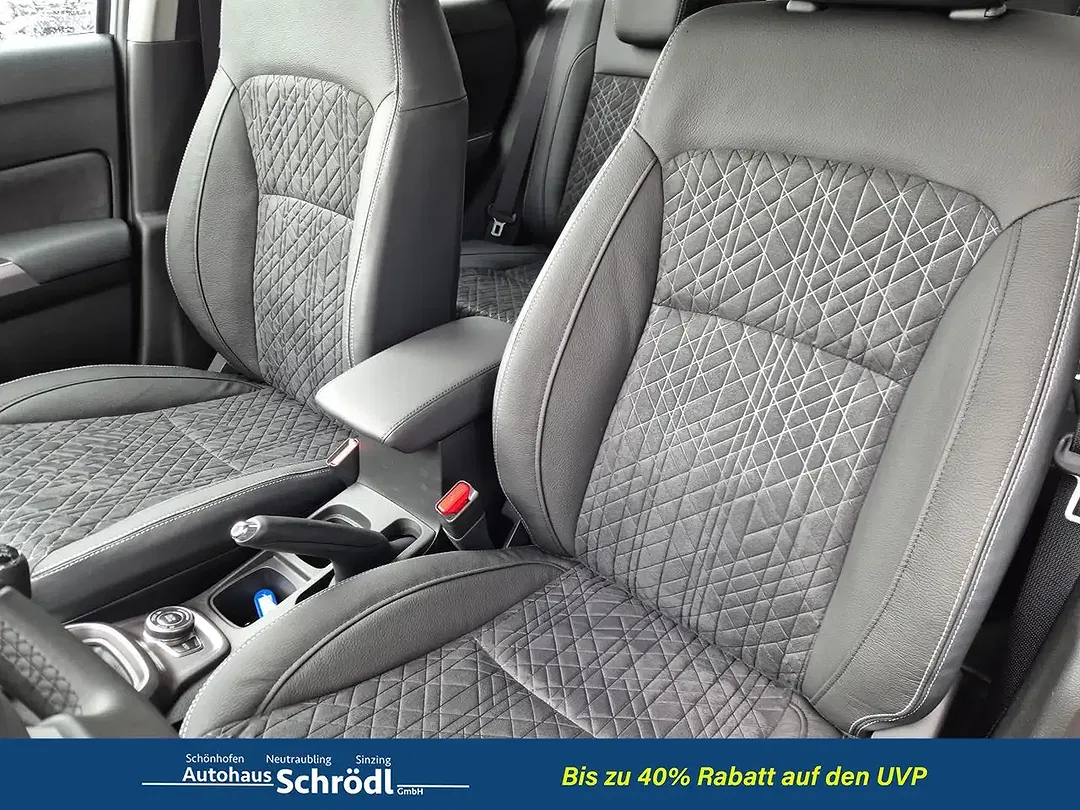 Suzuki Vitara - Thumbnail 12
