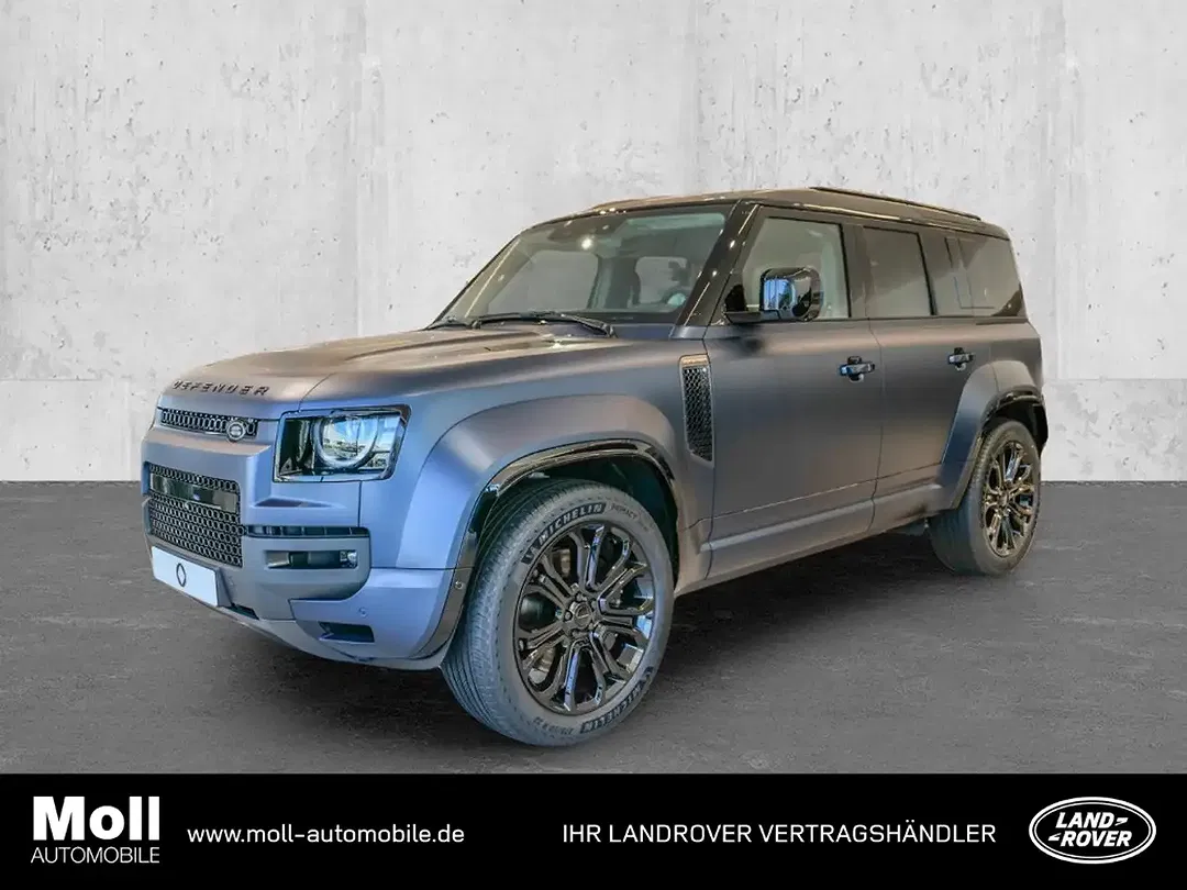 Land Rover Defender - Thumbnail 1
