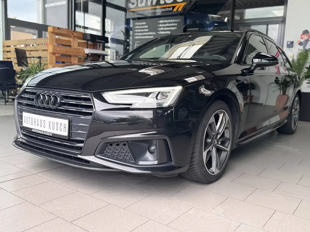 Audi A4 - Thumbnail 3