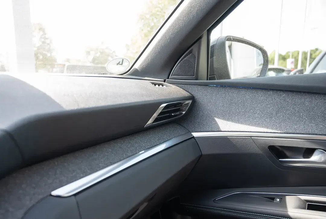 Peugeot 3008 - Thumbnail 10