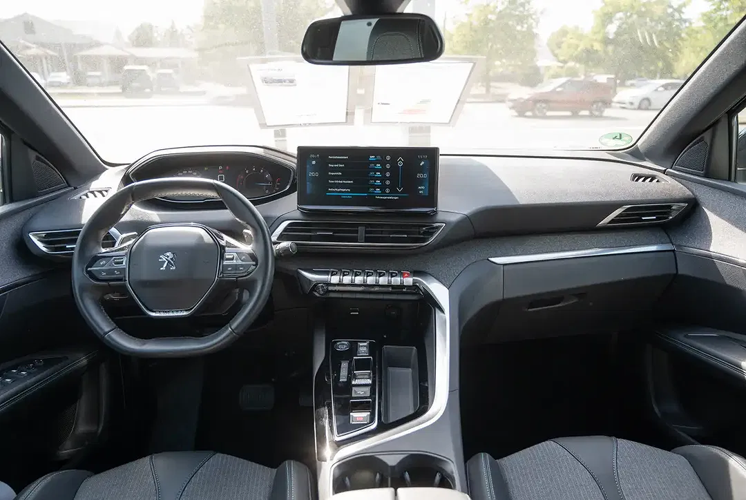 Peugeot 3008 - Thumbnail 4