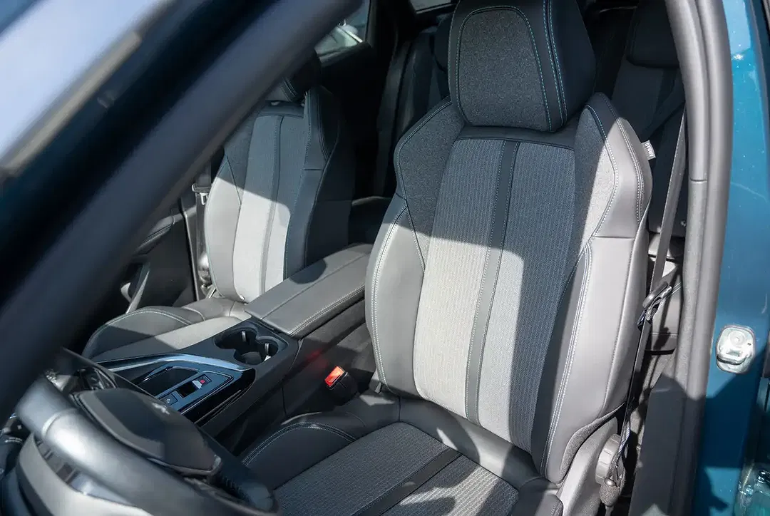 Peugeot 3008 - Thumbnail 5