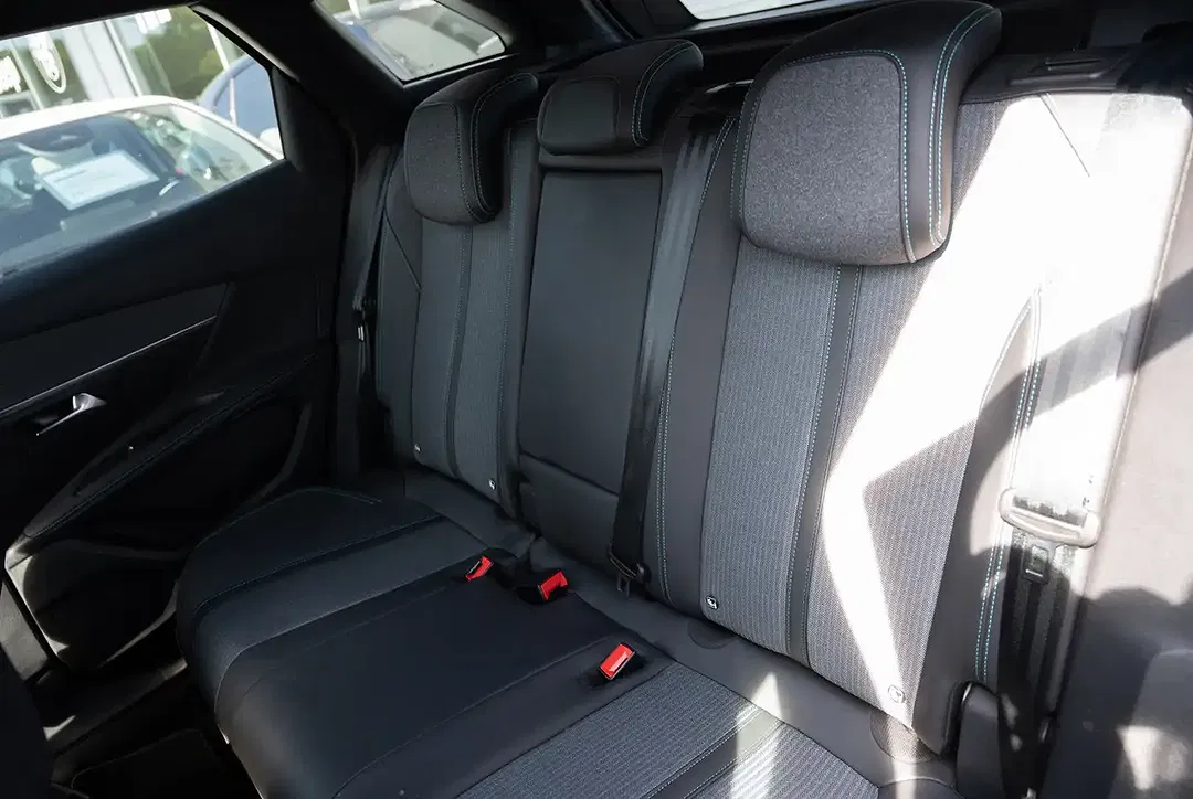 Peugeot 3008 - Thumbnail 6