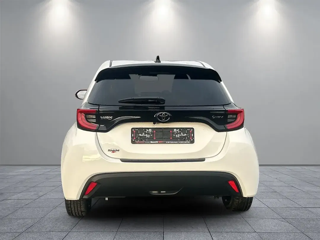 Toyota Yaris - Thumbnail 4