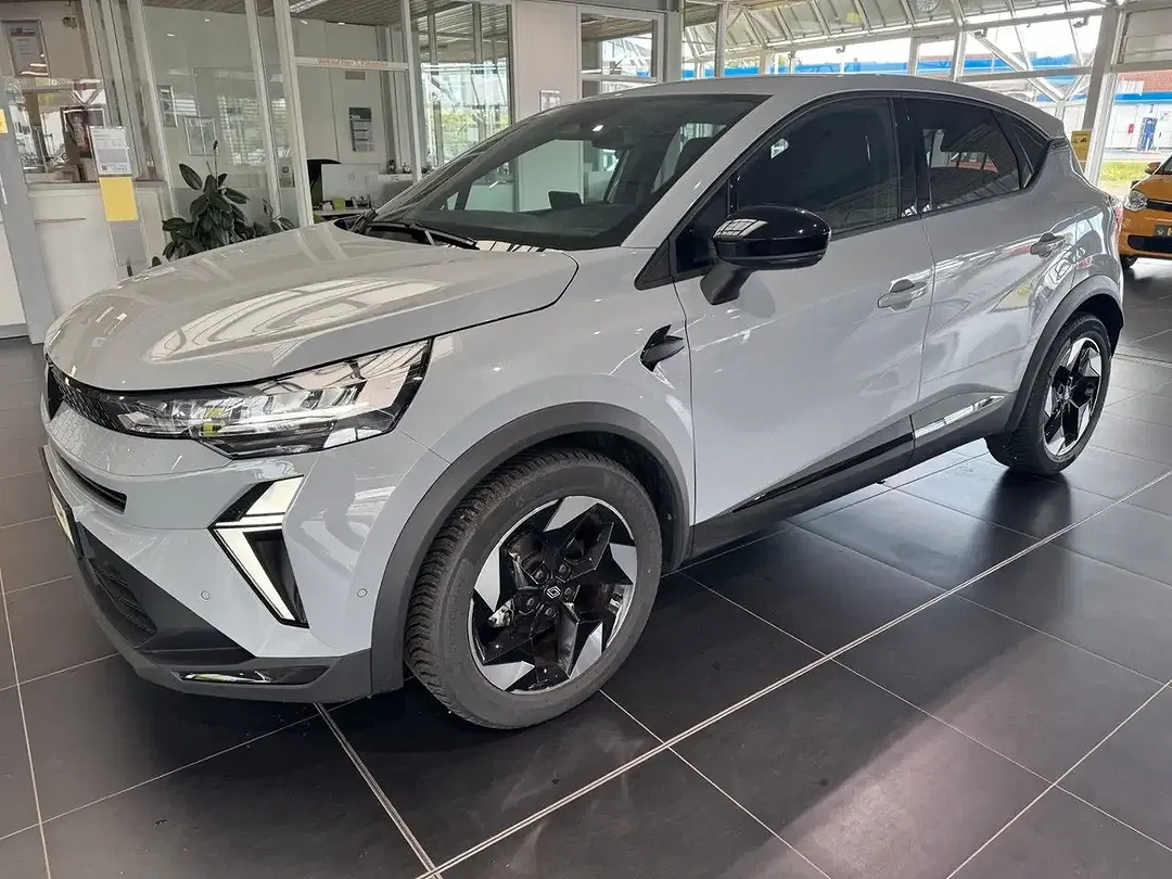 Renault Captur - Thumbnail 1