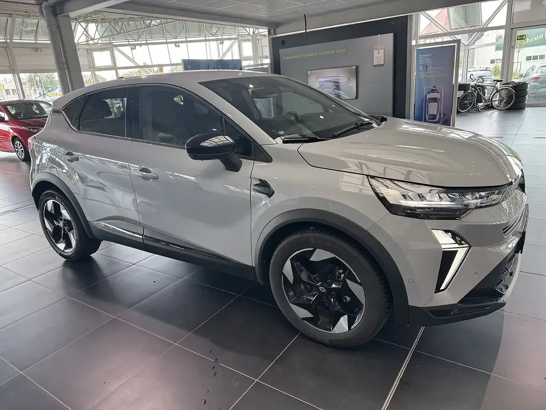 Renault Captur - Thumbnail 2