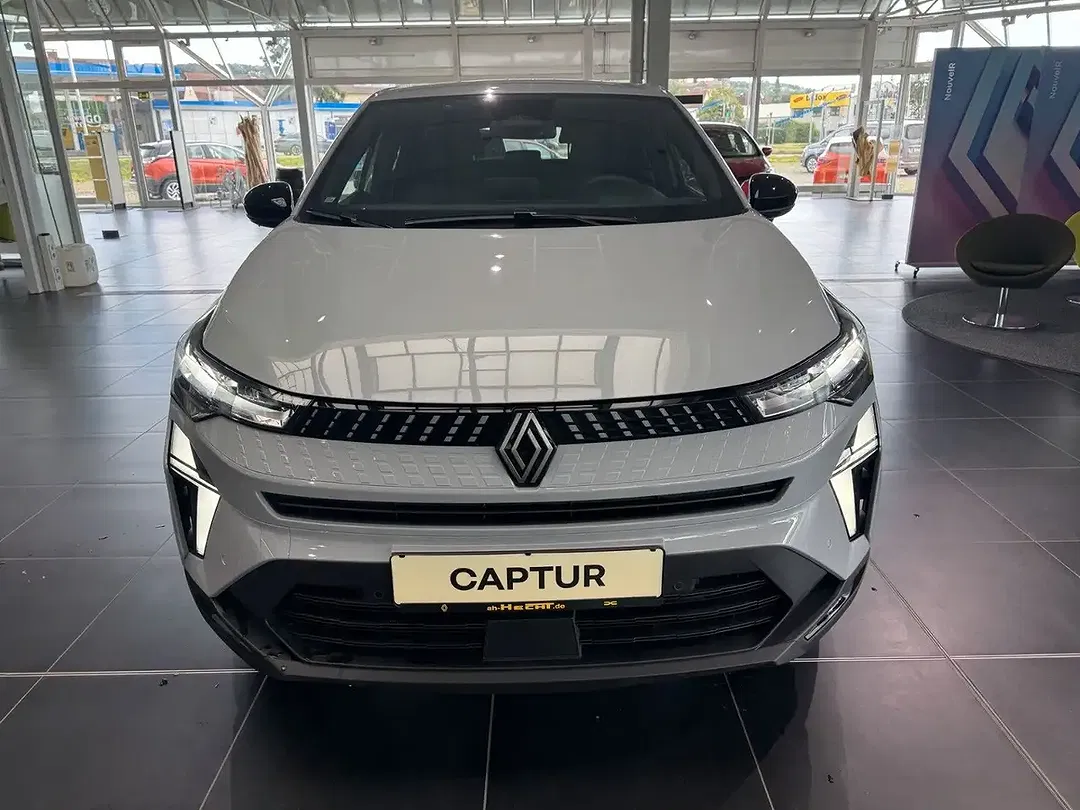 Renault Captur - Thumbnail 3