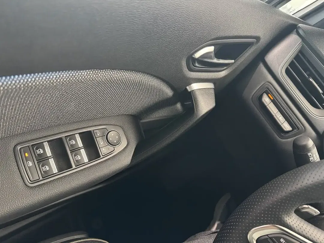 Renault Captur - Thumbnail 5