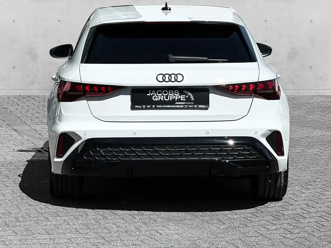 Audi A3 - Thumbnail 4