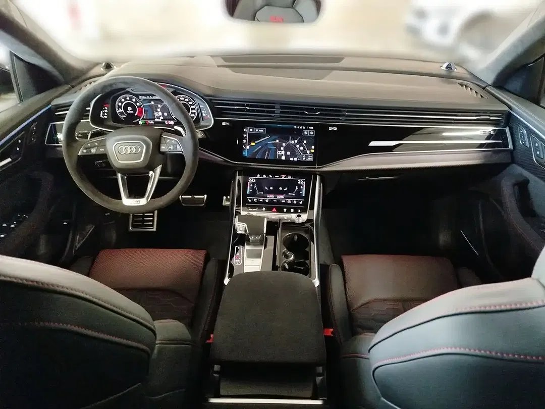Audi RS Q8 - Thumbnail 11