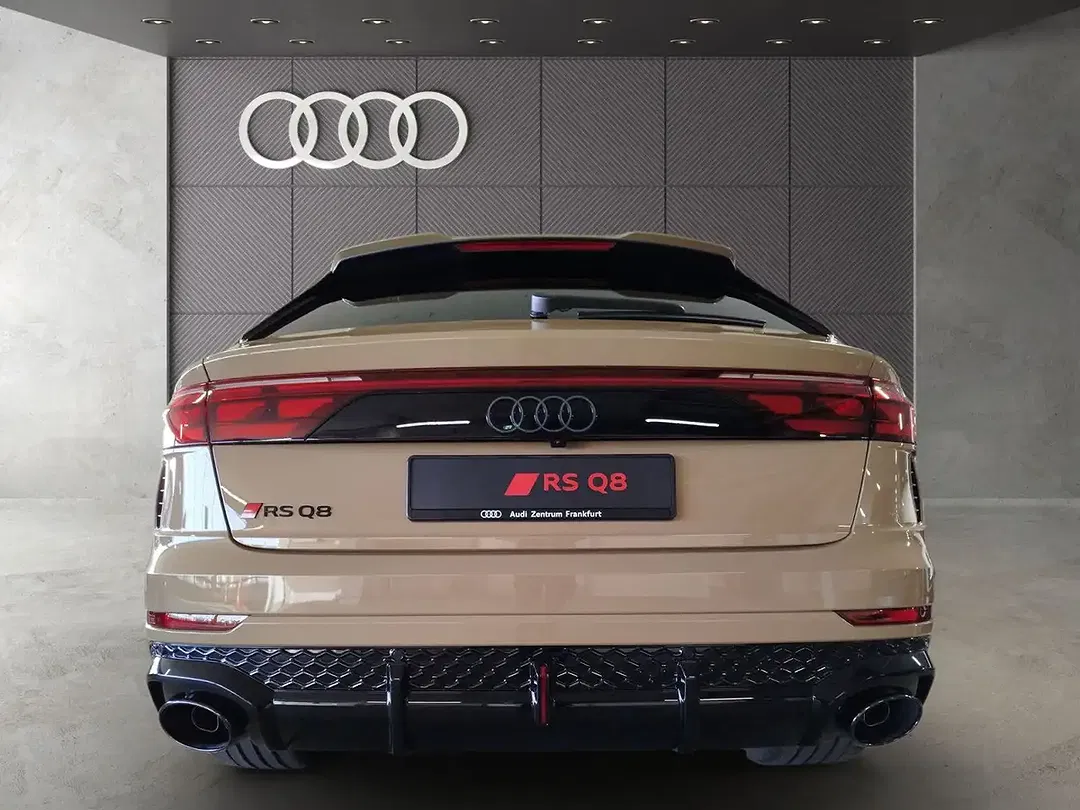 Audi RS Q8 - Thumbnail 5