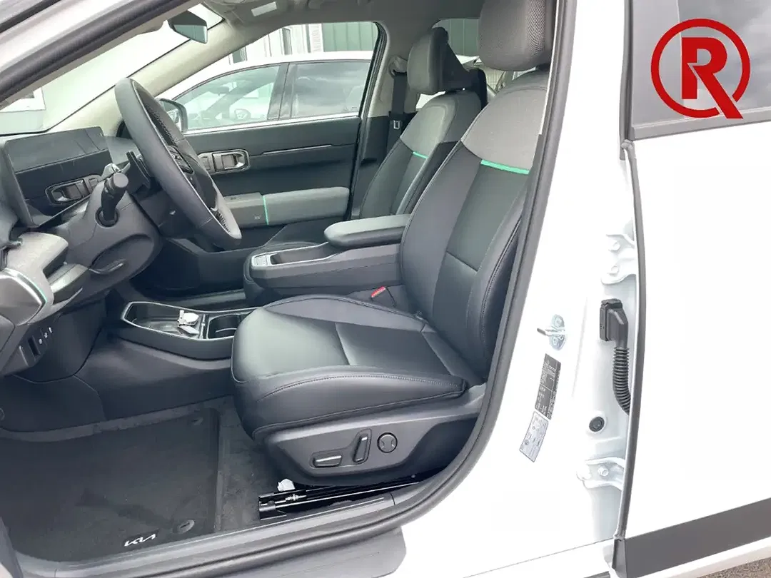 Kia EV4 - Thumbnail 14
