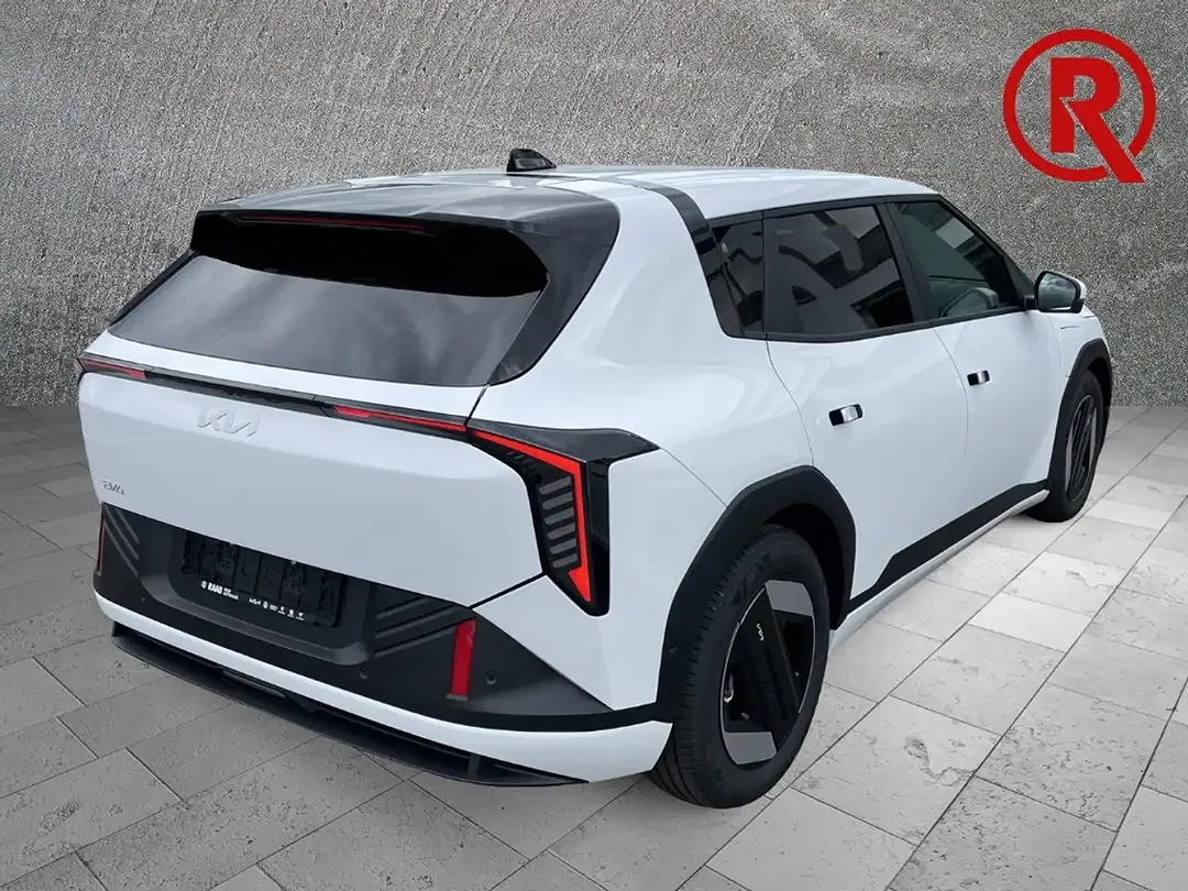 Kia EV4 - Thumbnail 6