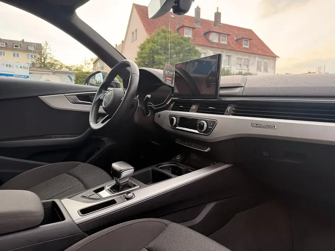 Audi A4 - Thumbnail 7