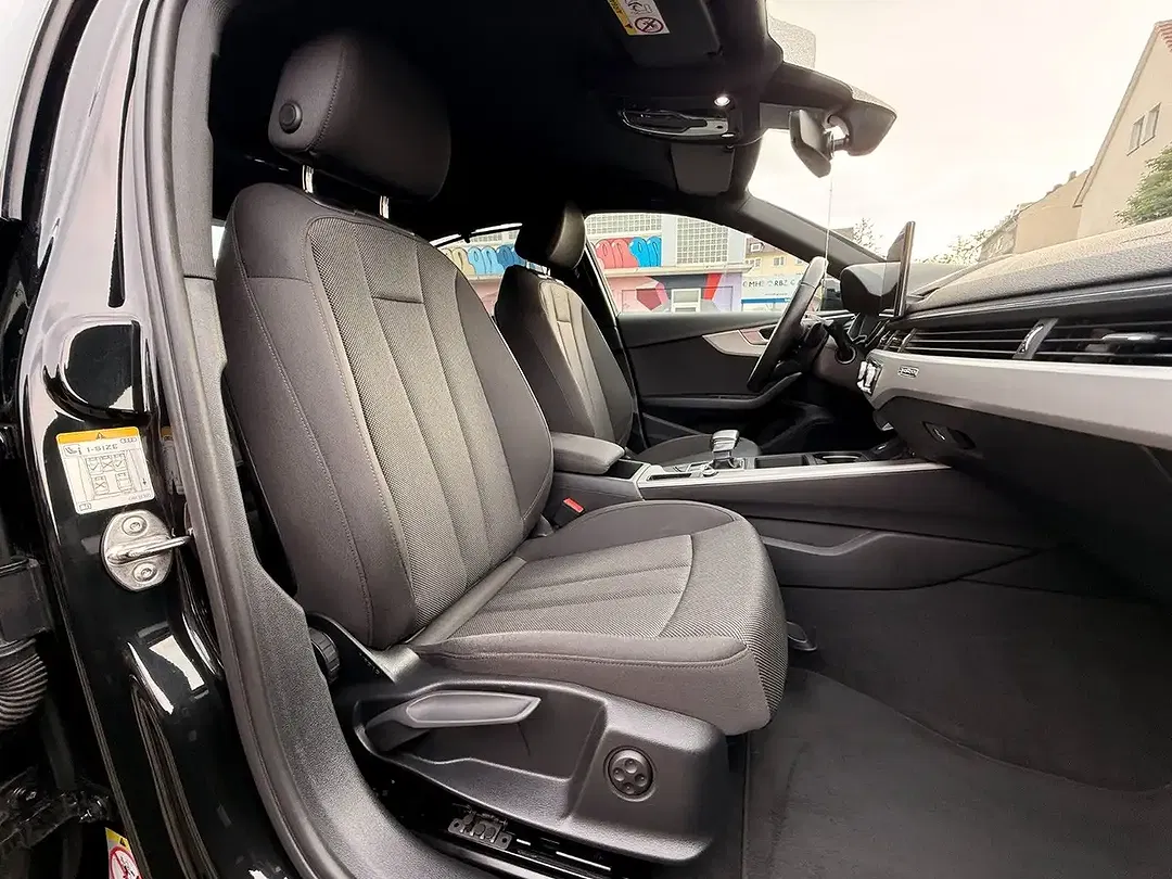Audi A4 - Thumbnail 9