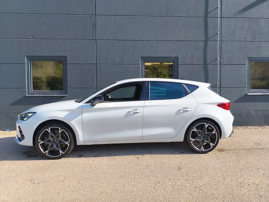 CUPRA Leon - Thumbnail 5