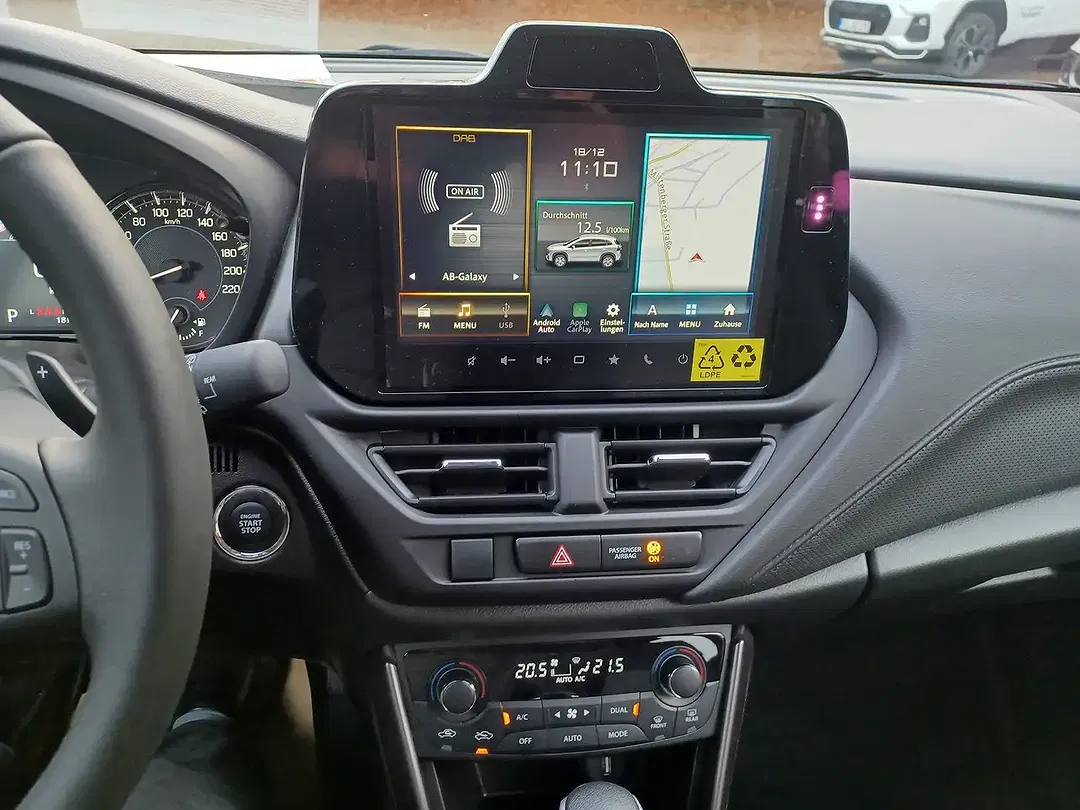 Suzuki S-Cross - Thumbnail 12