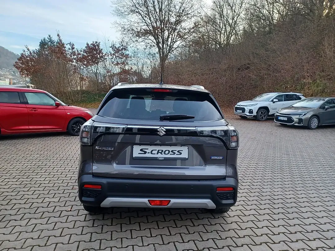 Suzuki S-Cross - Thumbnail 5