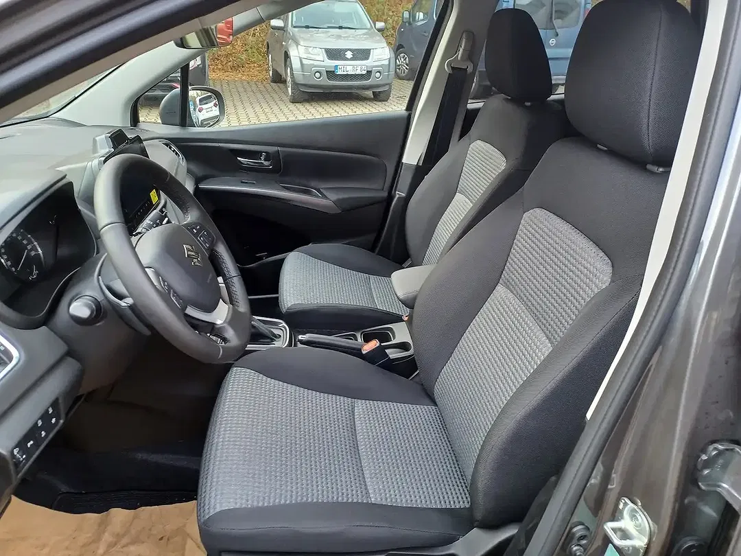 Suzuki S-Cross - Thumbnail 7