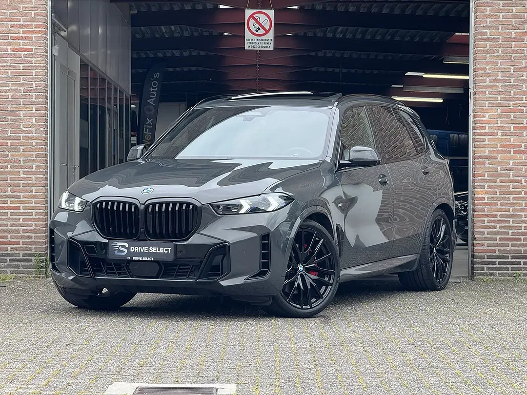BMW X5 - Thumbnail 3