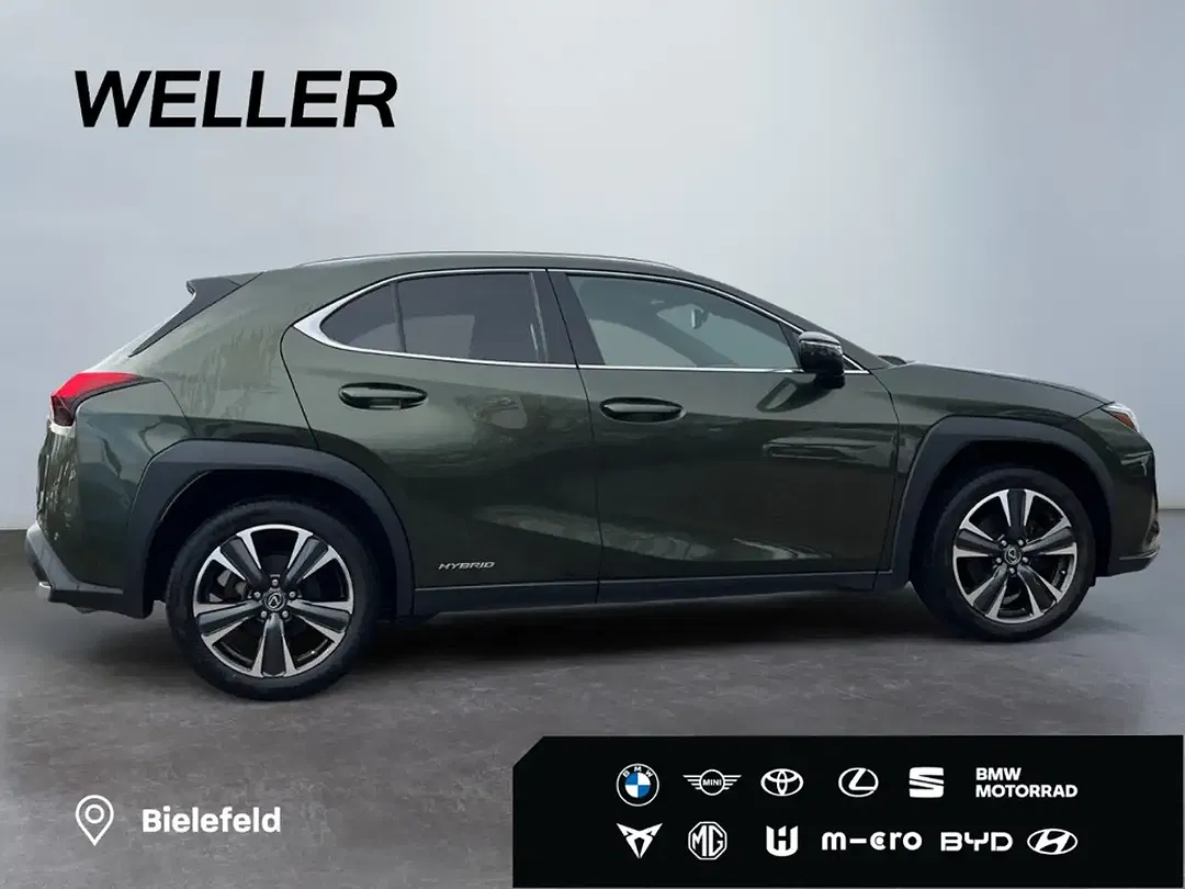 Lexus UX 250h - Thumbnail 10