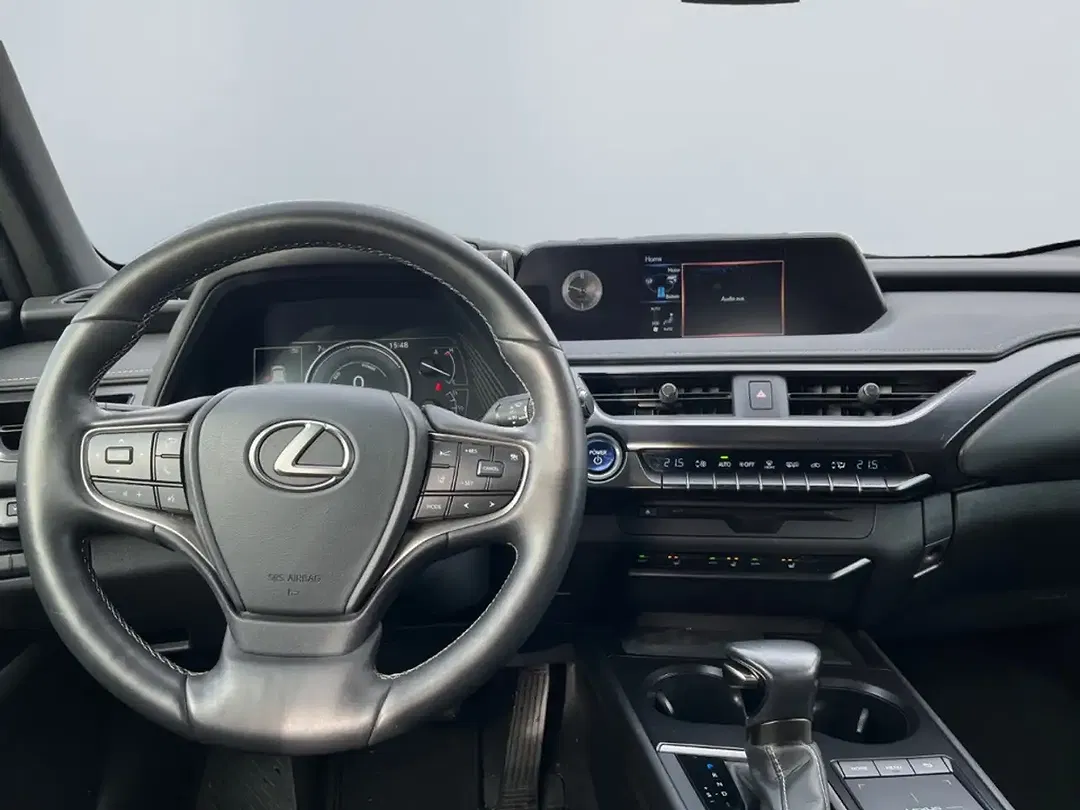 Lexus UX 250h - Thumbnail 12