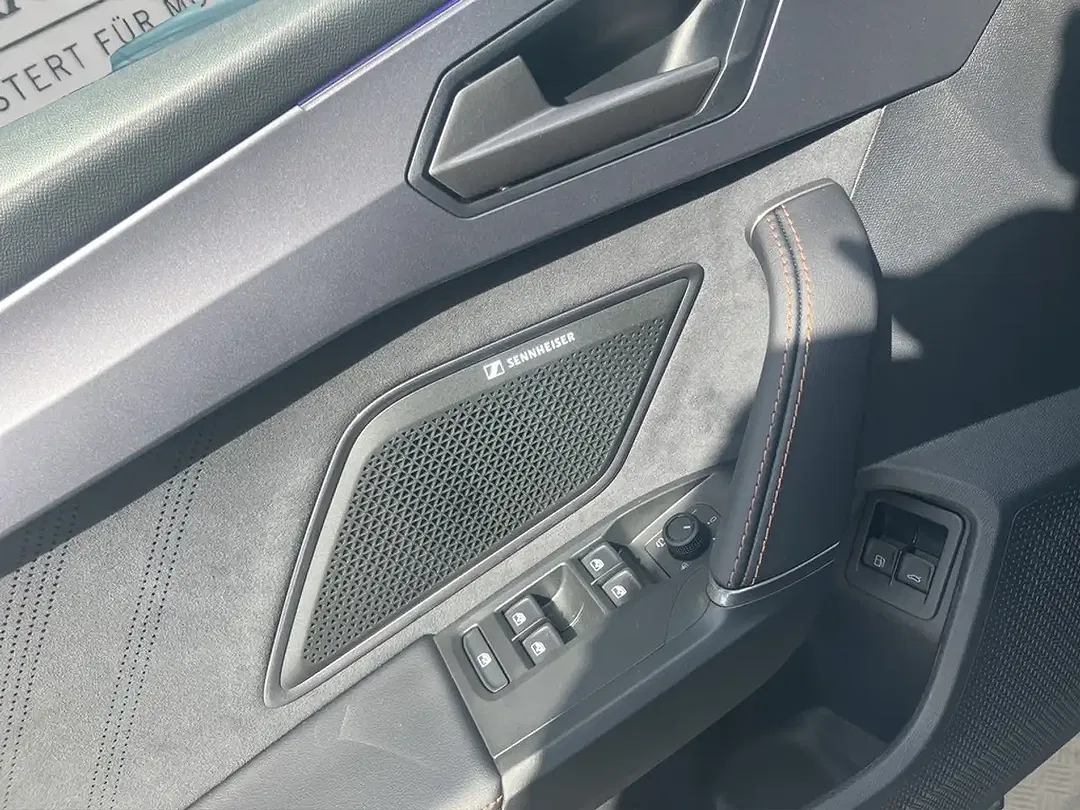 CUPRA Leon - Thumbnail 10