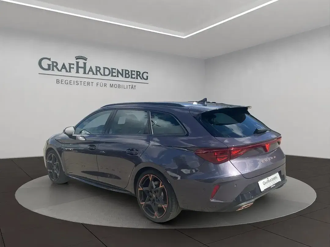 CUPRA Leon - Thumbnail 4