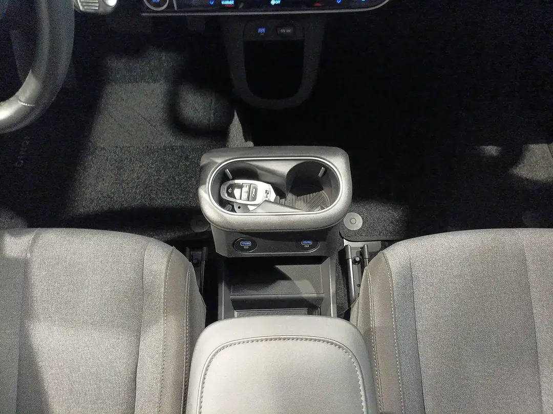 Hyundai IONIQ 5 - Thumbnail 13