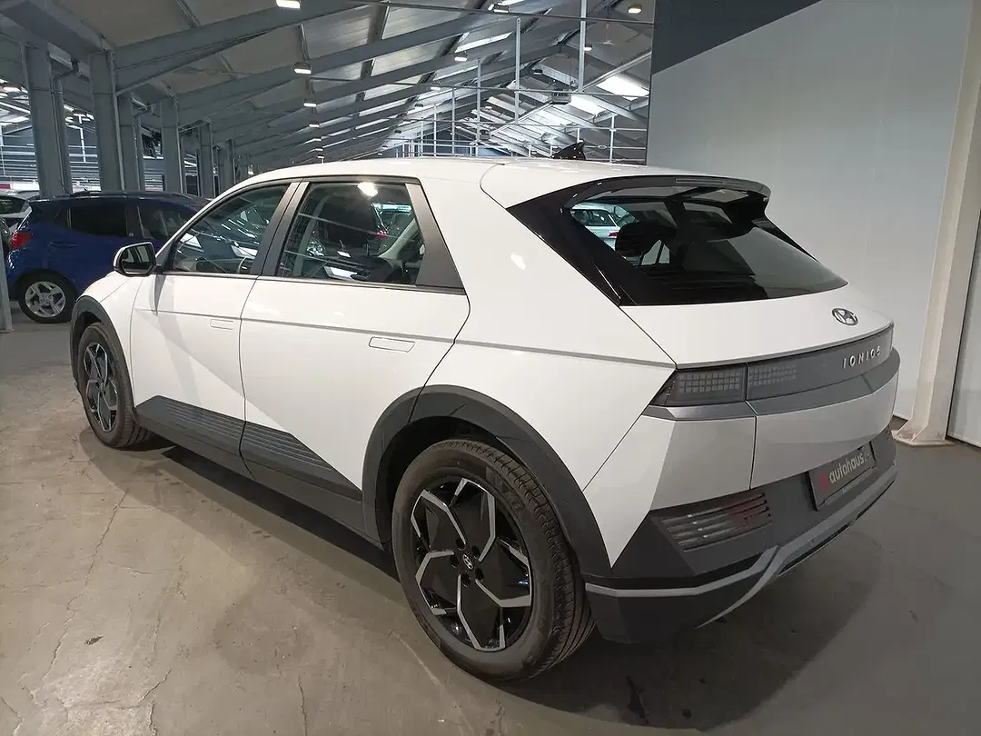 Hyundai IONIQ 5 - Thumbnail 4