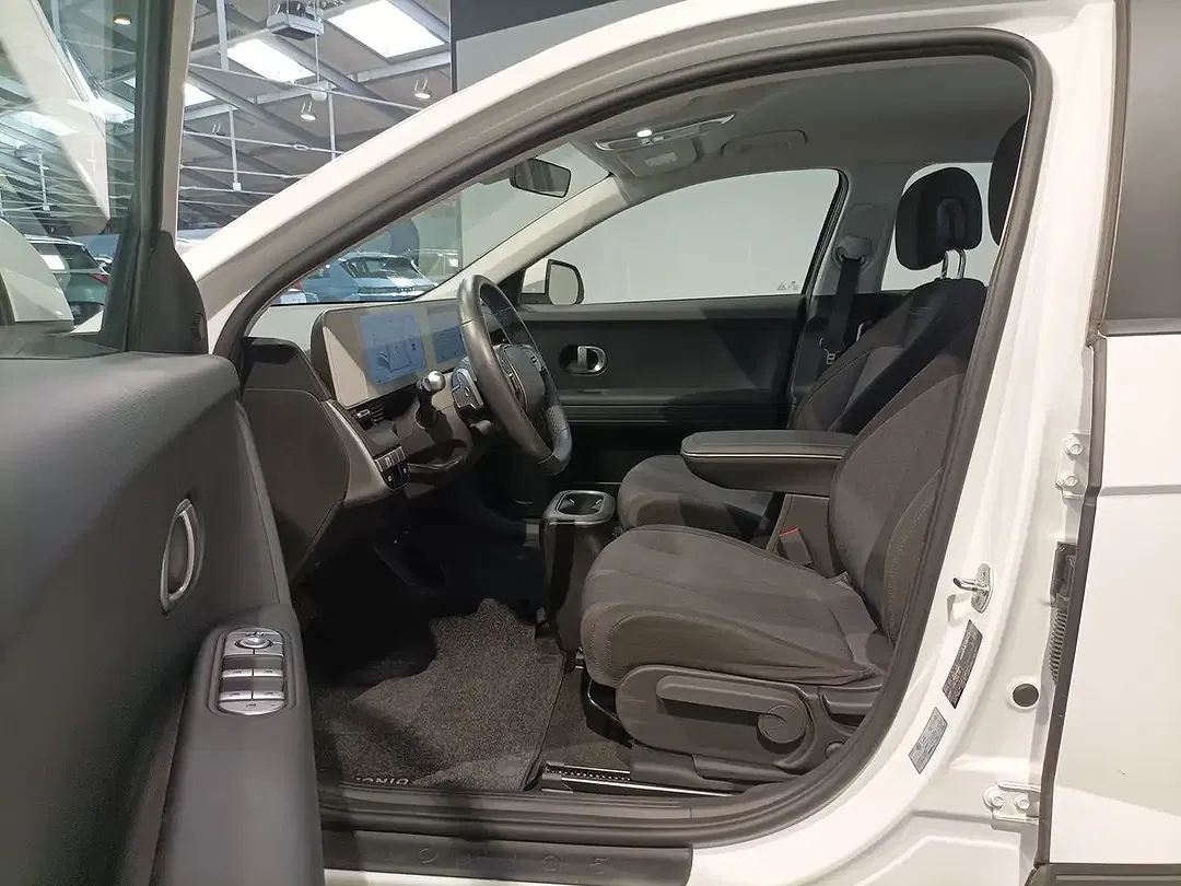 Hyundai IONIQ 5 - Thumbnail 8