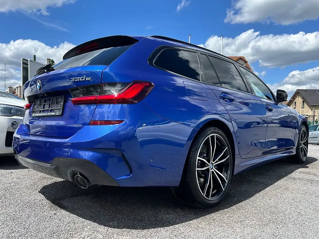 BMW 330 - Thumbnail 4