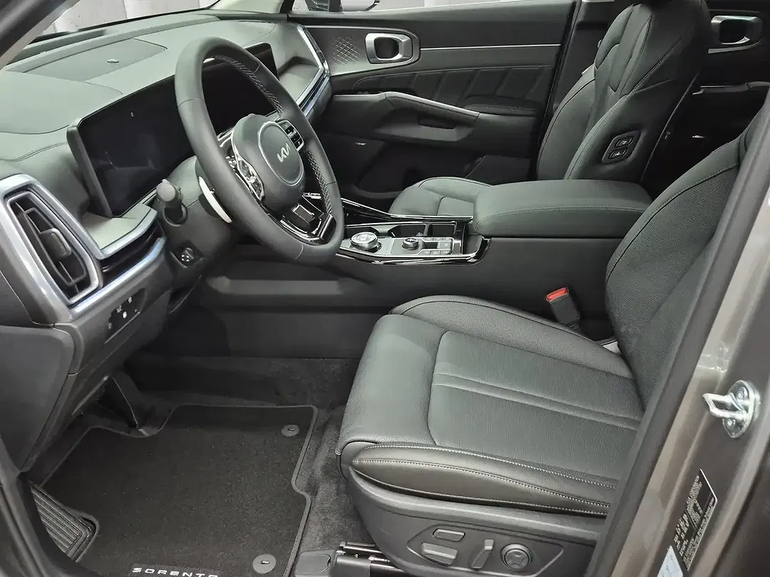 Kia Sorento - Thumbnail 10