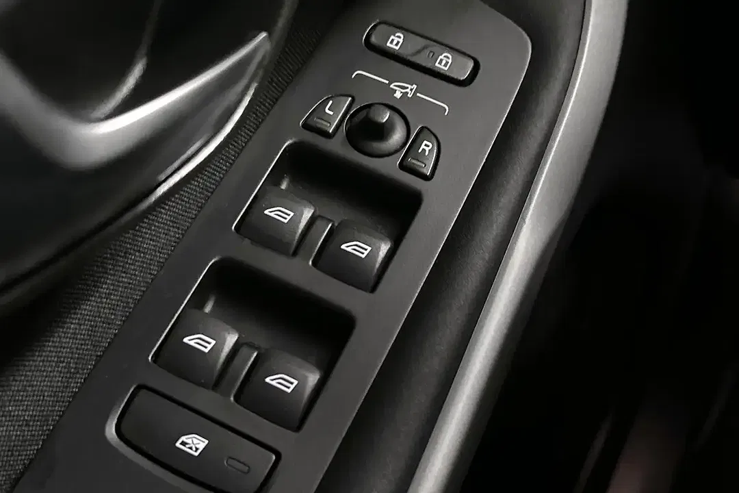 Volvo V40 - Thumbnail 19